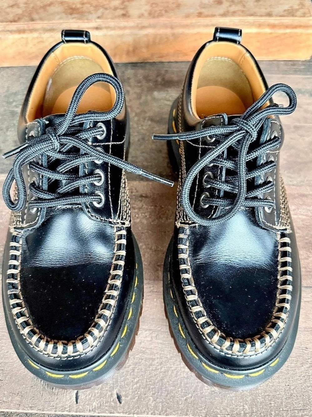 Dr. Martens Lowell Moc Toe Shoe Black & Yellow US 6